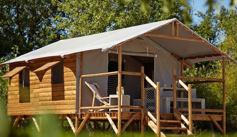 Imagen de la habitación del Hotel Camping Les Grillons. Foto 16