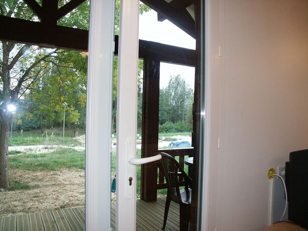 Imagen general del Hotel Camping Les Lacs de Courtes - G&icirc;tes. Foto 12