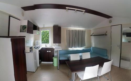 Imagen de la habitación del Hotel Camping Les Maraises. Foto 8