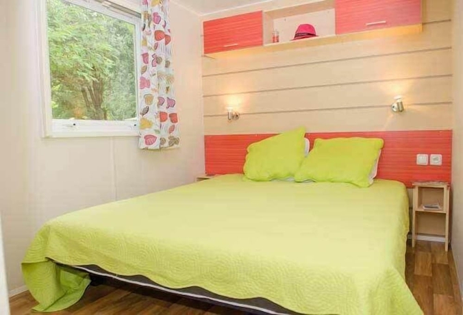 Imagen de la habitación del Hotel Camping Les Plans. Foto 17