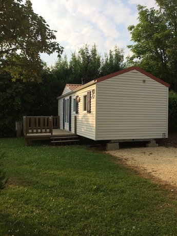 Imagen de la habitación del Hotel Camping Les Poutiroux - Mobilhome. Foto 14