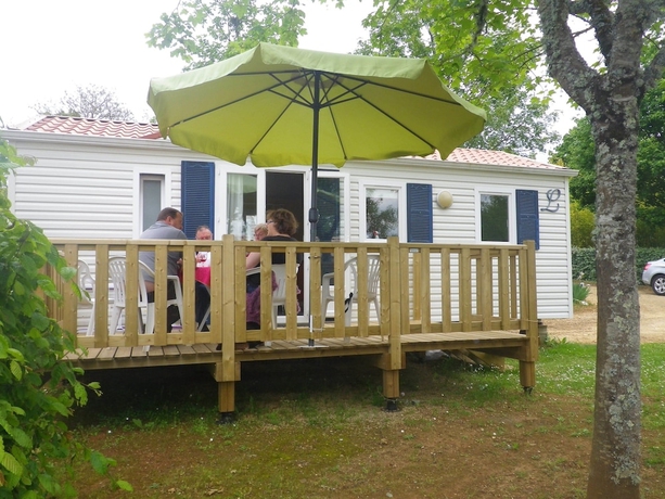 Imagen de la habitación del Hotel Camping Les Poutiroux - Mobilhome. Foto 16