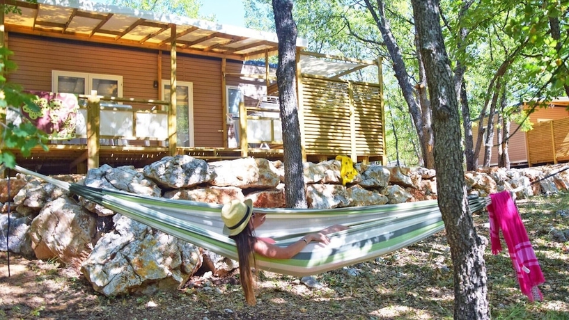 Imagen de la habitación del Hotel Camping Les Rives du Lac de Sainte Croix. Foto 6