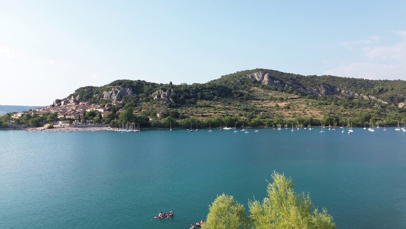 Imagen general del Hotel Camping Les Rives du Lac de Sainte Croix. Foto 1