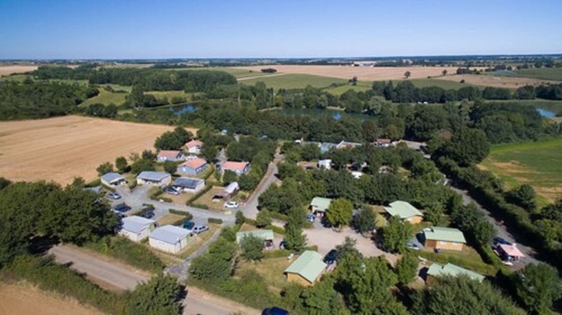Imagen general del Hotel Camping Les Ruli&egrave;res. Foto 14