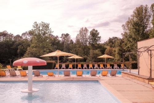 Imagen general del Hotel Camping Les Valades. Foto 2