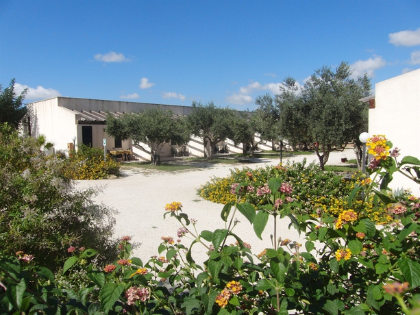 Imagen general del Hotel Camping Lilybeo Village. Foto 1