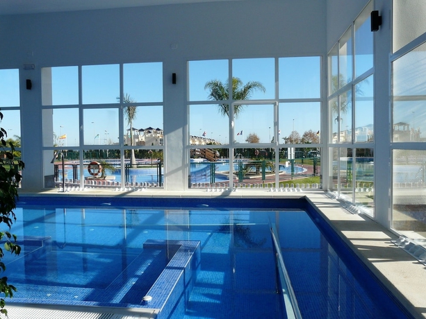 Imagen de la piscina del Hotel Camping Lo Monte. Foto 14