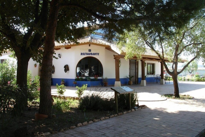 Imagen del bar/restaurante del Hotel Camping Los Arenales. Foto 6