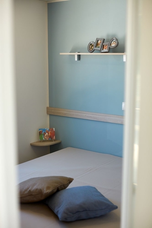 Imagen de la habitación del Hotel Camping Ma&iuml;ana Resort. Foto 5