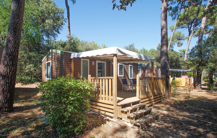 Imagen de la habitación del Hotel Camping Monplaisir. Foto 9