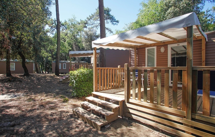 Imagen de la habitación del Hotel Camping Monplaisir. Foto 10