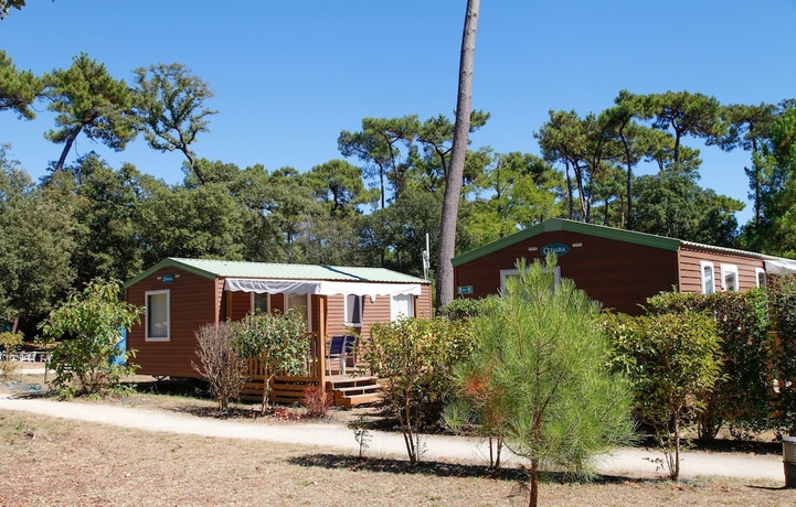 Imagen general del Hotel Camping Monplaisir. Foto 6