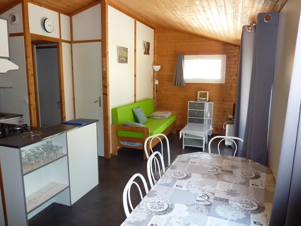 Imagen de la habitación del Hotel Camping Napol&eacute;on. Foto 2