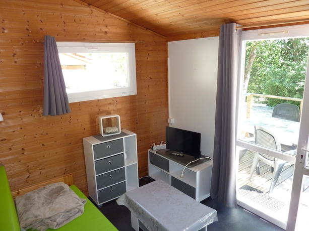 Imagen de la habitación del Hotel Camping Napol&eacute;on. Foto 12
