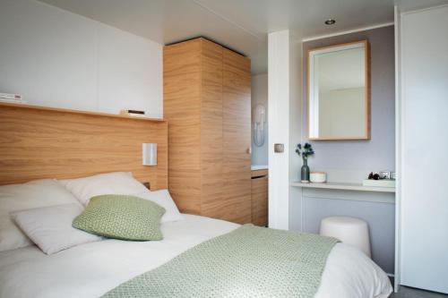Imagen de la habitación del Hotel Camping OAKi. Foto 20