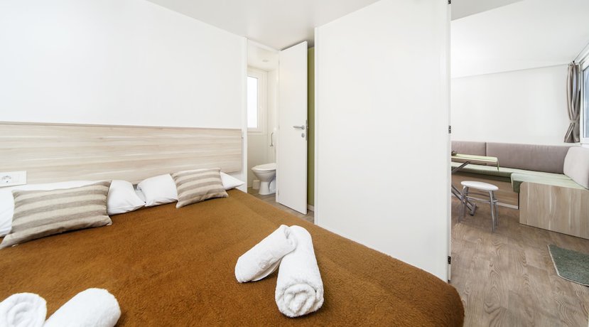 Imagen de la habitación del Hotel Camping Paklenica. Foto 9