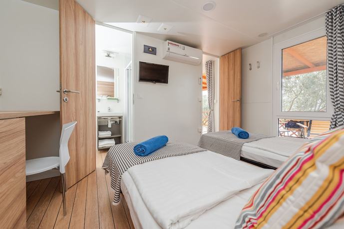 Imagen de la habitación del Hotel Camping Paklenica. Foto 13