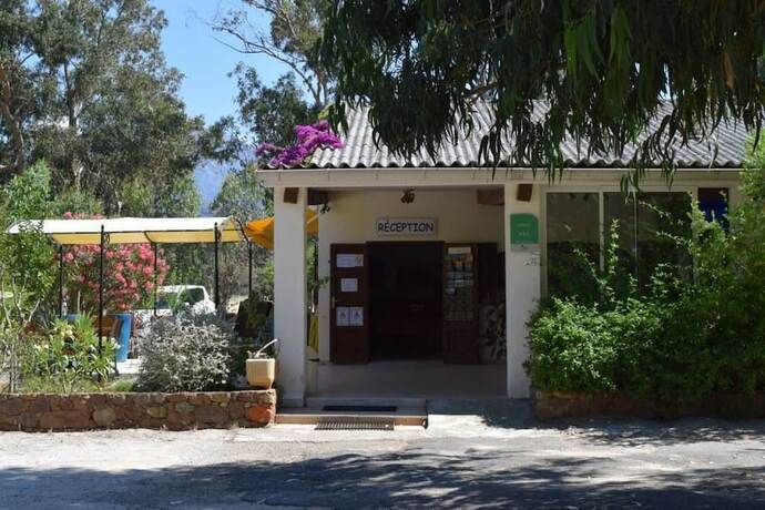 Imagen general del Hotel Camping Paradella. Foto 3