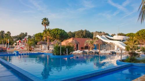 Imagen general del Hotel Camping Paradis Le Pearl. Foto 3