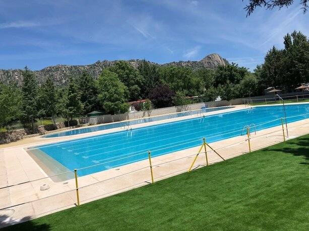 Imagen general del Hotel Camping Pico De La Miel. Foto 7