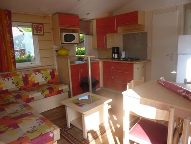 Imagen de los interiores del Hotel Camping Pommiers des Trois Pays. Foto 17