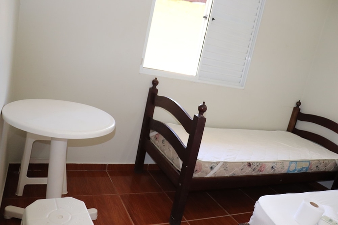 Imagen de la habitación del Hotel Camping Pousada Ilha do Mel. Foto 3