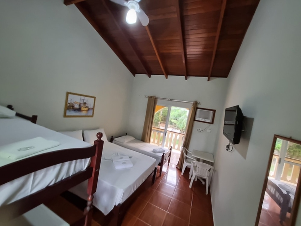 Imagen de la habitación del Hotel Camping Pousada Ilha do Mel. Foto 6