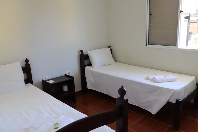 Imagen de la habitación del Hotel Camping Pousada Ilha do Mel. Foto 10