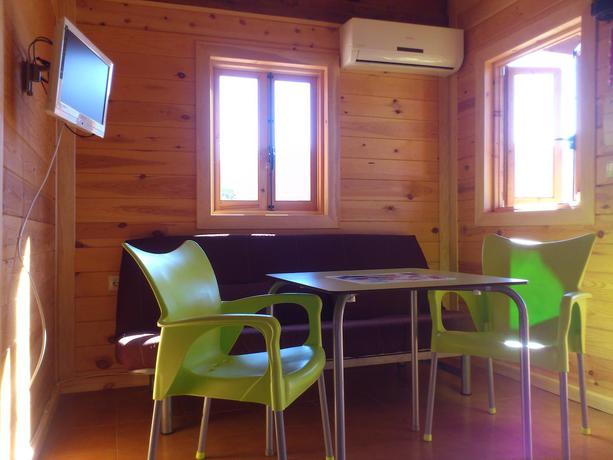 Imagen general del Hotel Camping Pueblo Blanco. Foto 12