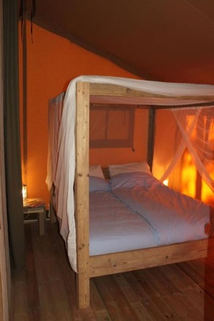 Imagen de la habitación del Hotel Camping RCN Les Collines de Castellane. Foto 11