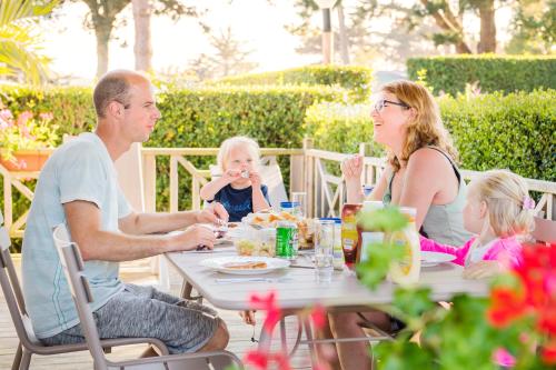 Imagen general del Hotel Camping RCN Port l\'Epine. Foto 5