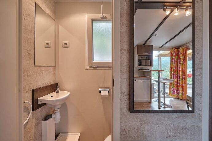 Imagen general del Hotel Camping Rep&ograve;s del Pedraforca. Foto 4