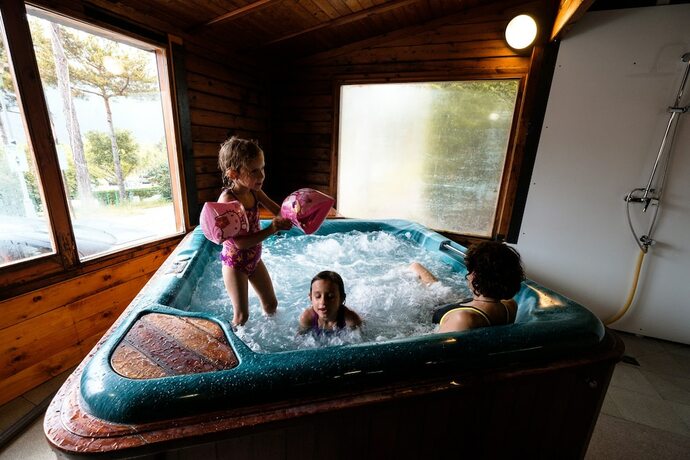 Imagen general del Hotel Camping Rep&ograve;s del Pedraforca. Foto 15