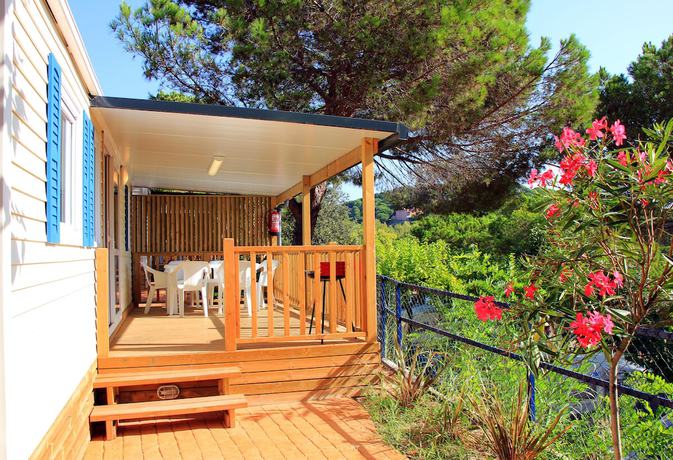 Imagen de la habitación del Hotel Camping Roca Grossa. Foto 11