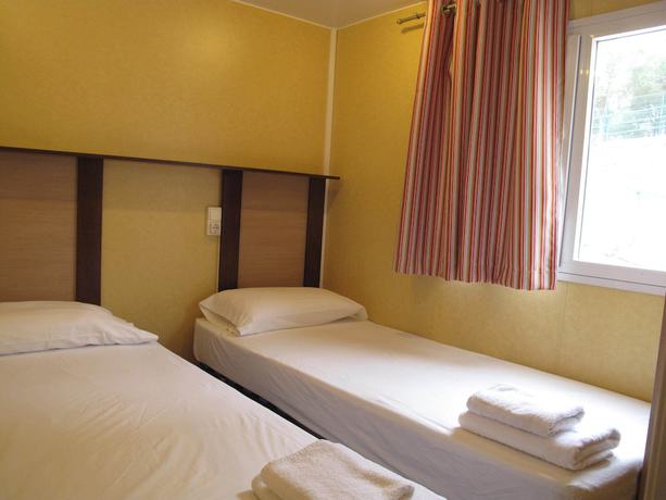 Imagen de la habitación del Hotel Camping Roca Grossa. Foto 15