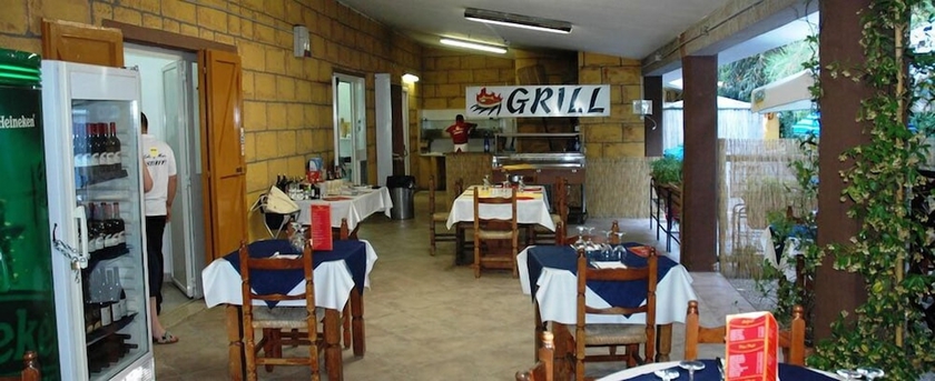 Imagen del bar/restaurante del Hotel Camping Sole e Mare. Foto 5