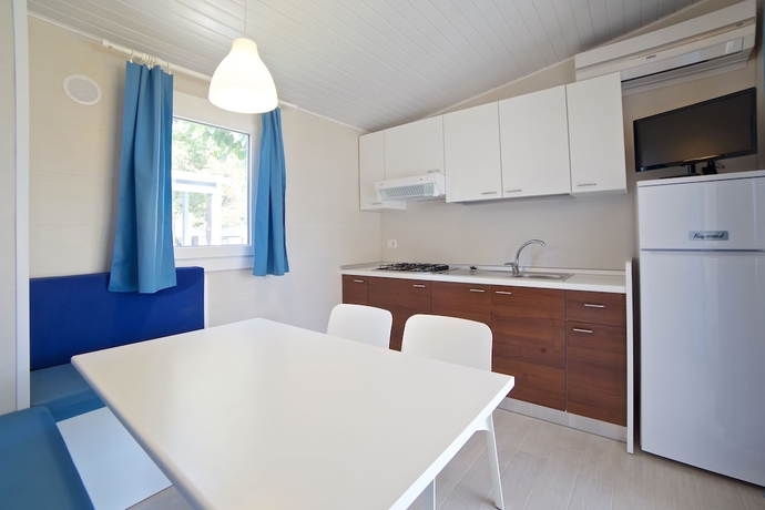 Imagen de la habitación del Hotel Camping Sun Beach. Foto 15