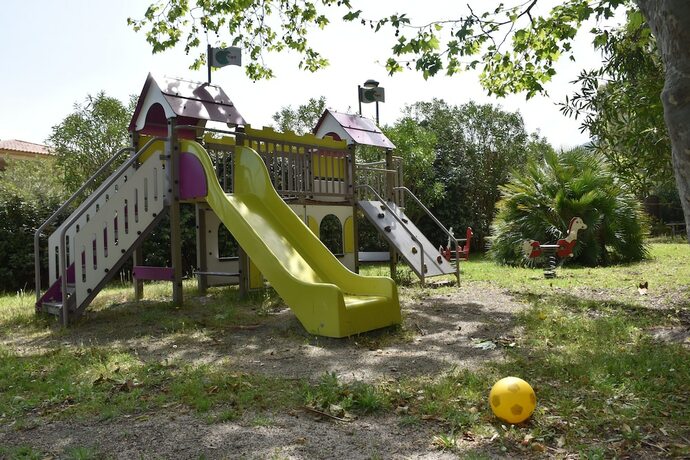 Imagen general del Hotel Camping U Libecciu - Vacances ULVF. Foto 6