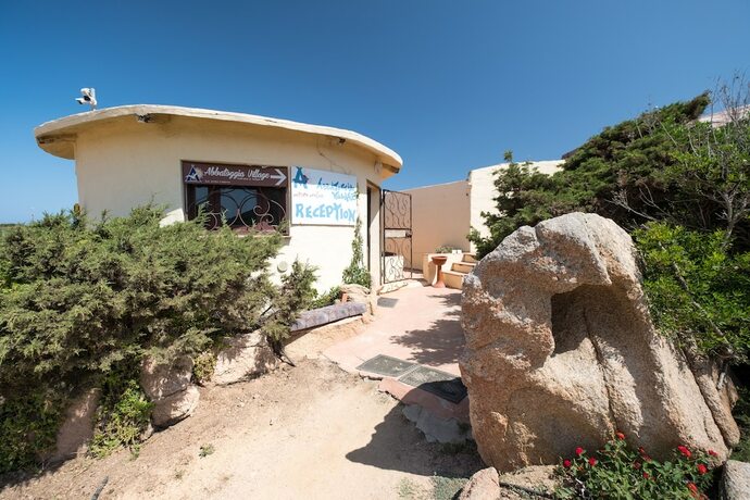 Imagen general del Hotel Camping Village Abbatoggia. Foto 15