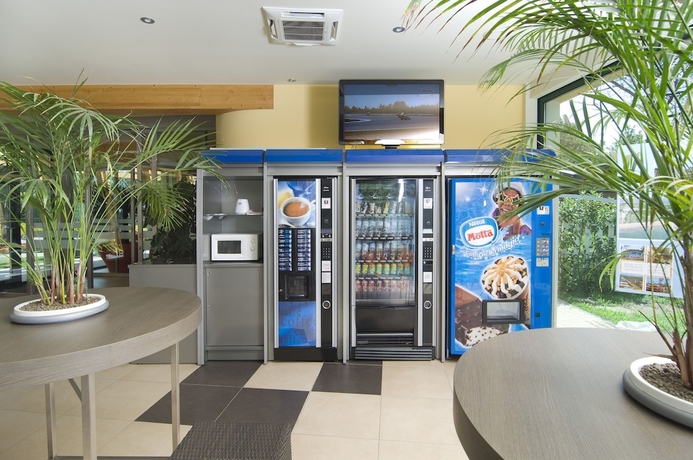 Imagen de los interiores del Hotel Camping Village Garden Paradiso. Foto 19