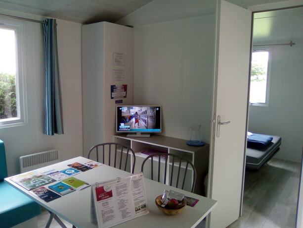 Imagen general del Hotel Camping d\'Autun. Foto 3