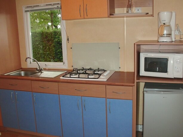 Imagen general del Hotel Camping d\'Autun. Foto 11