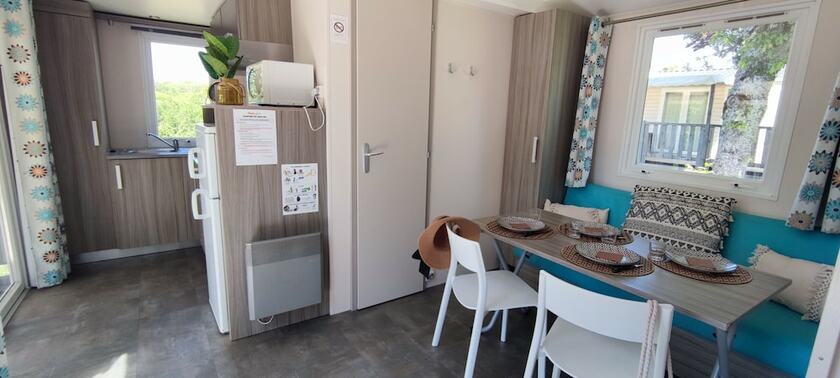 Imagen general del Hotel Camping de Ch&acirc;lons-en-Champagne. Foto 1