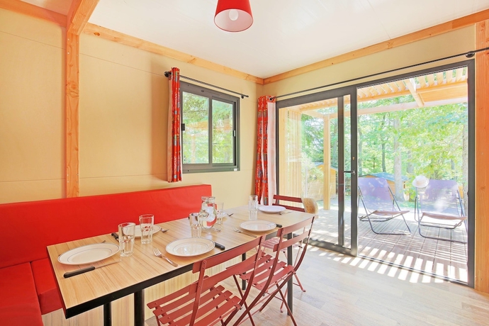 Imagen de la habitación del Hotel Camping de Lyon. Foto 12