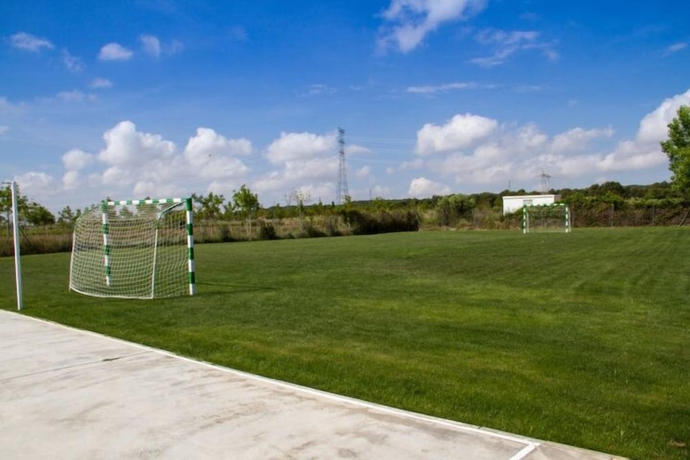 Imagen general del Hotel Camping de Olite. Foto 4