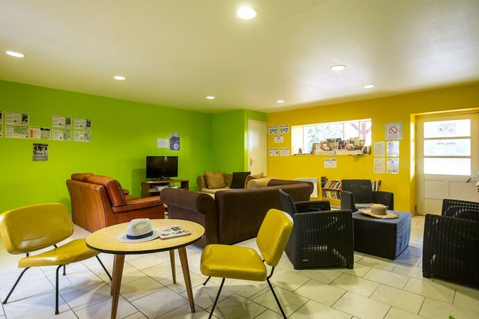 Imagen general del Hotel Camping de Saulieu. Foto 9