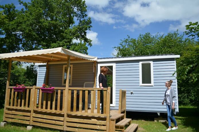 Imagen de la habitación del Hotel Camping de Saulieu. Foto 17