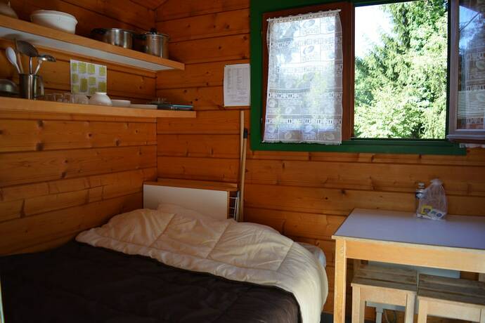 Imagen de la habitación del Hotel Camping de Tauves. Foto 14