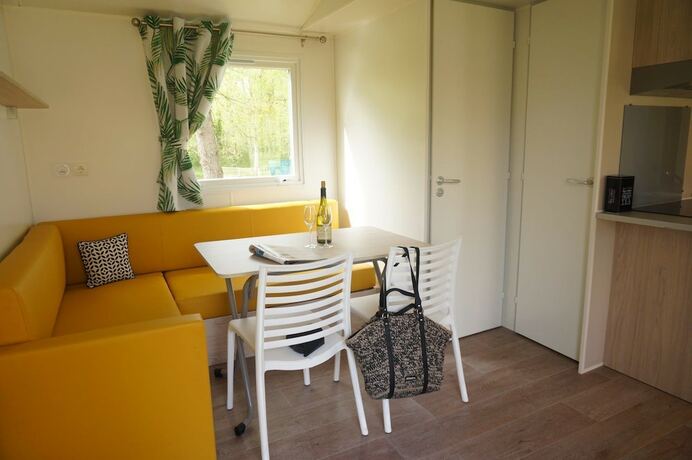 Imagen general del Hotel Camping de l\'&Icirc;le. Foto 7